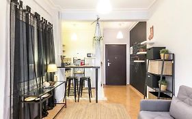 Luxuriously Central Studio In The Heart Of Athens